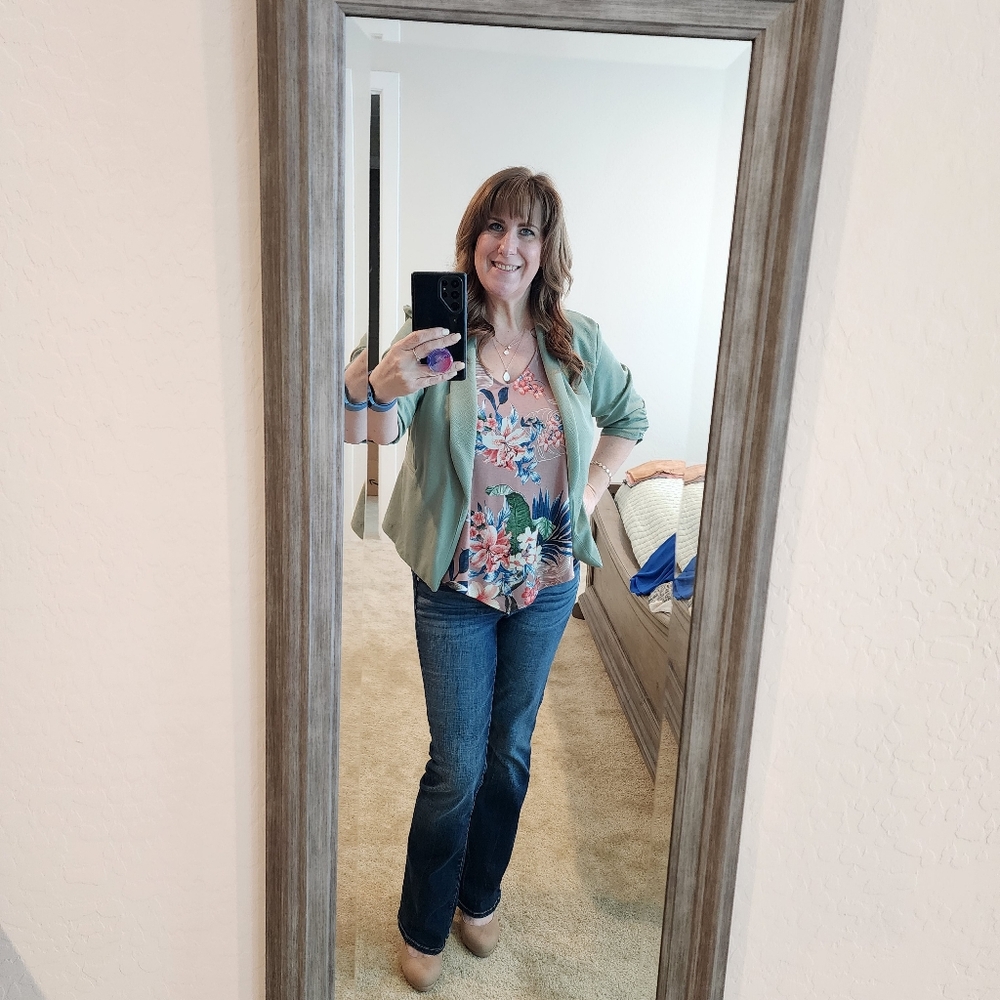 Meet your Posher, Stephanie